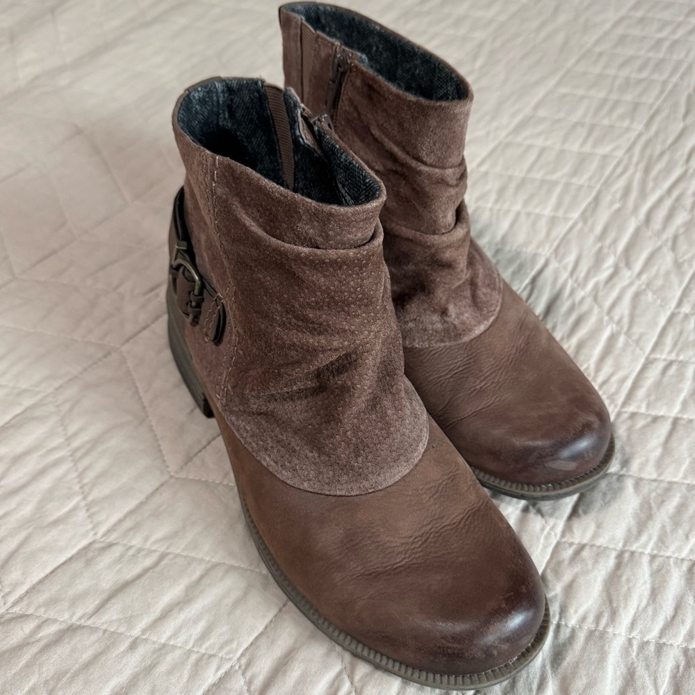 Earth Origins Paige Brown Ankle Boots